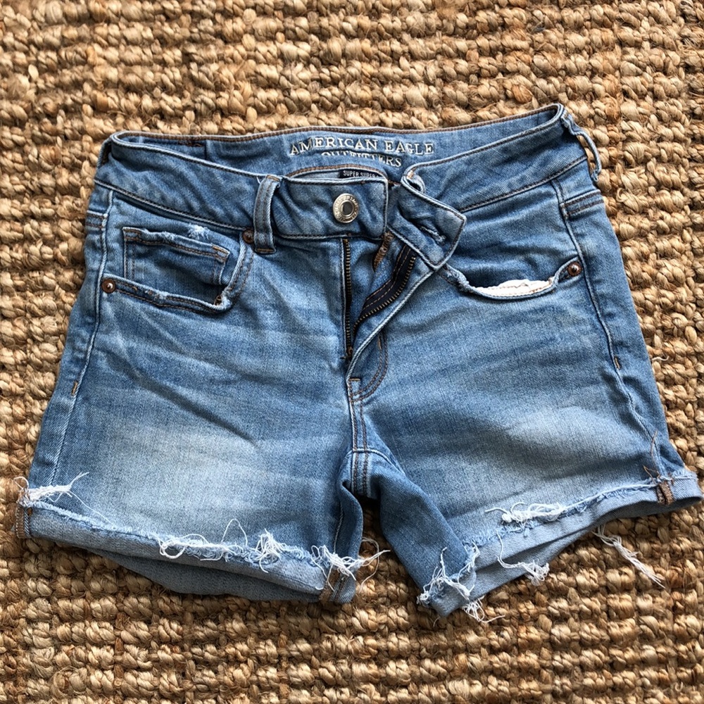 Midi Shorts American Eagle Outfitters Super Super Stretch size 6
